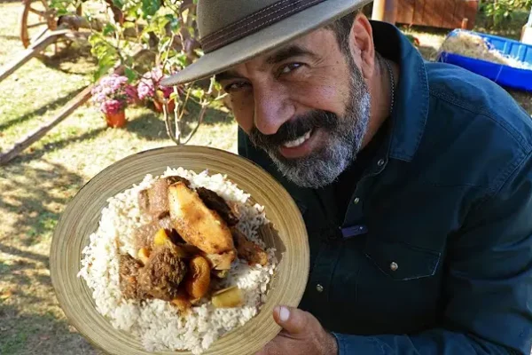 Μοσχαράκι με κυδώνια και βερίκοκα